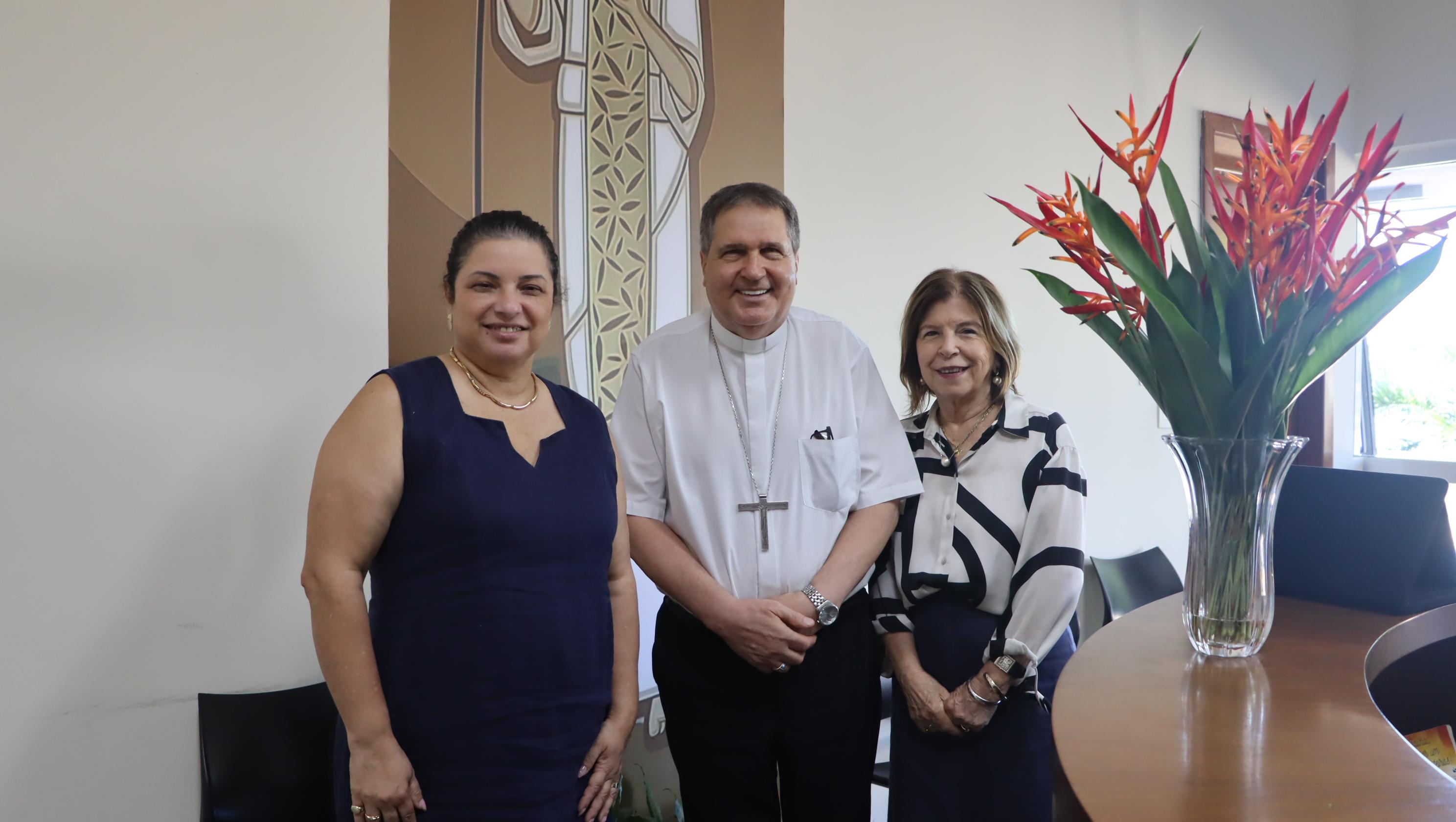 Arcebispo de Vitória visita CSCM-VIX