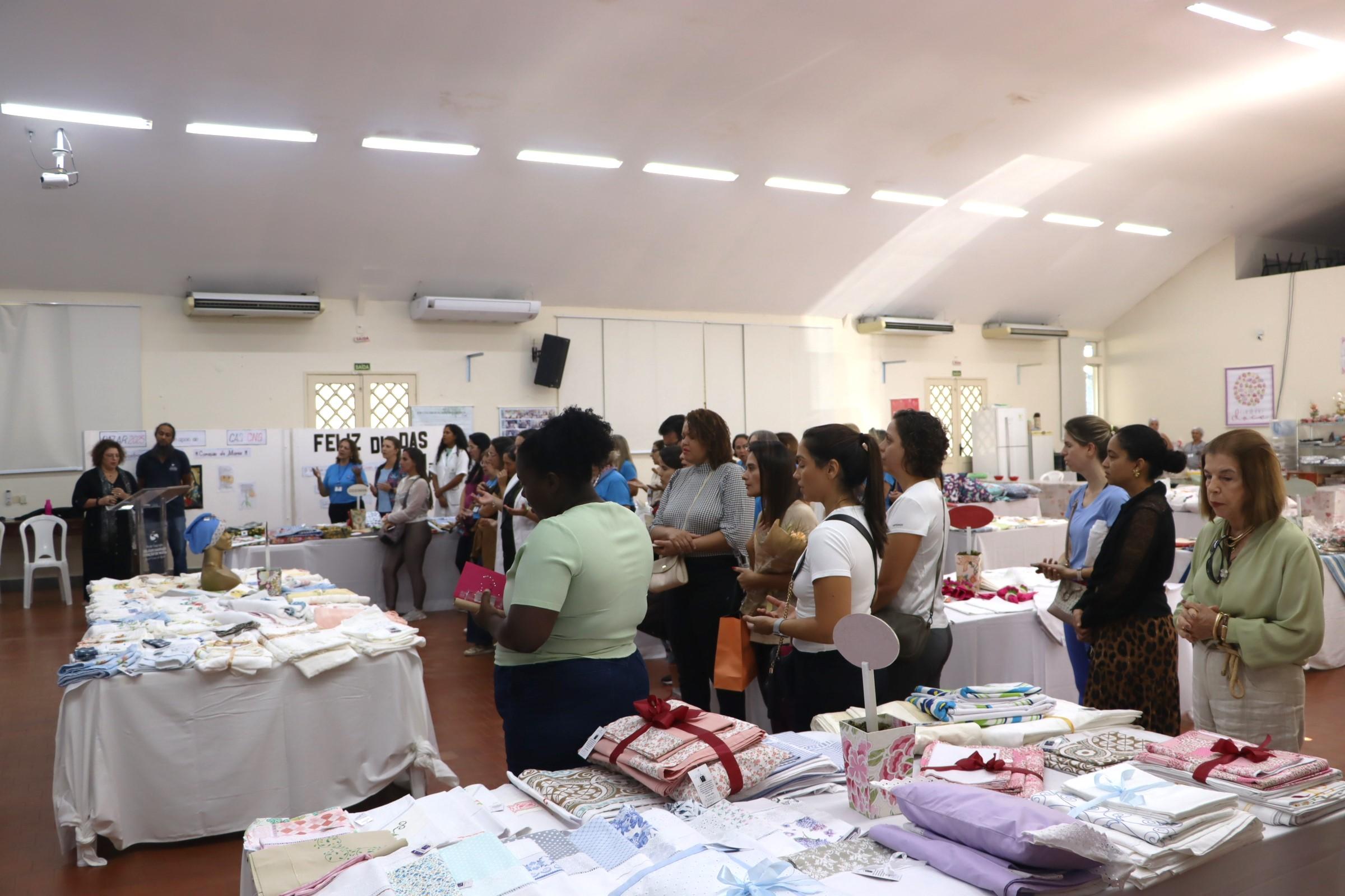 Bazar Solidário estimula solidariedade e amor ao próximo