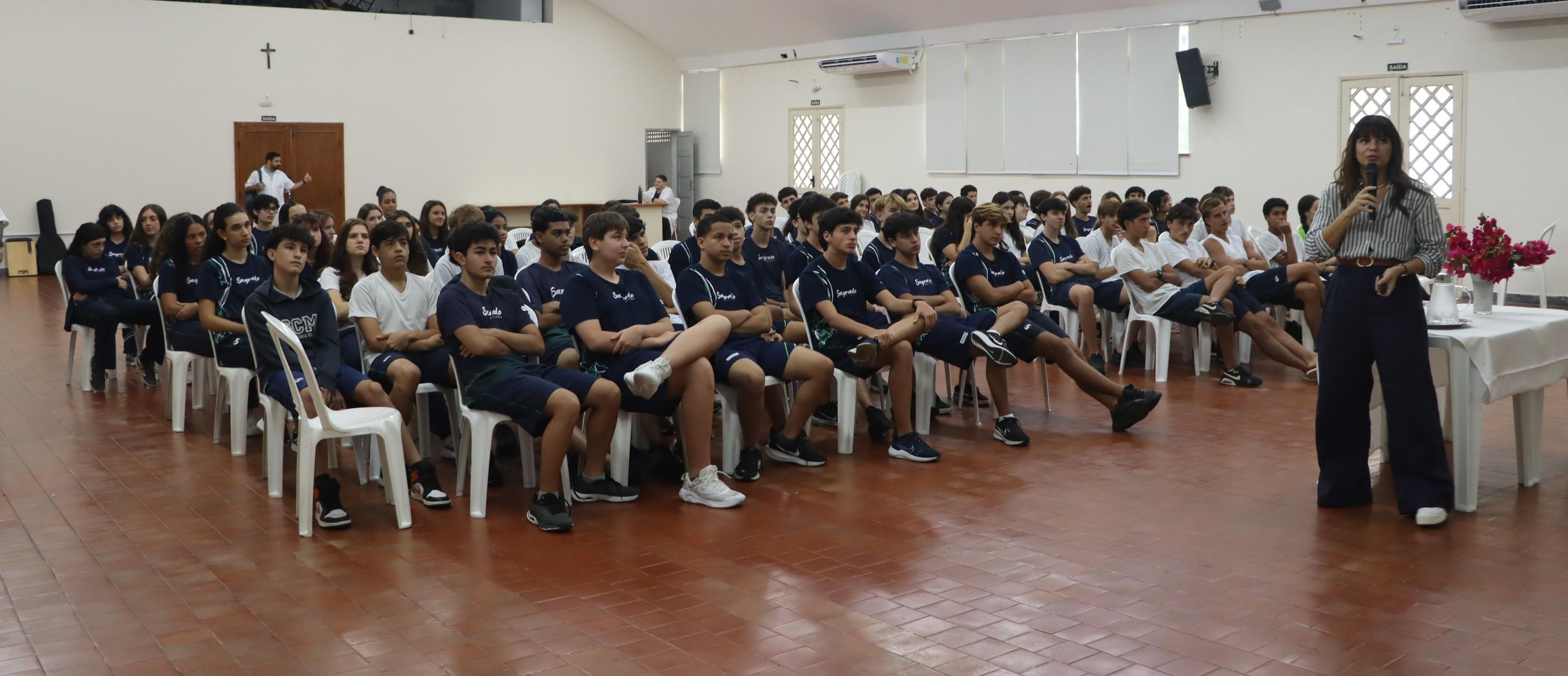 Entre emoções e escolhas: palestras fortalecem o cuidado com a saúde mental